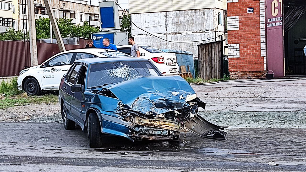 Камень из под колеса дтп или нет