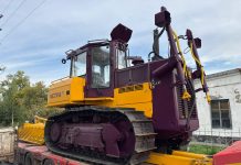 Камень-на-Оби получил новый бульдозер для буртования свалки. Видео Вести-Алтай