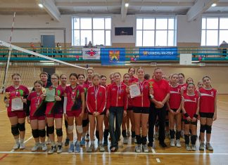 Каменские волейболистки заняли первое место в межрегиональных соревнованиях