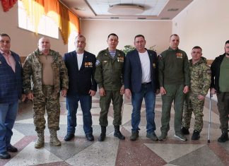 В Камне-на-Оби 16 офицеров и рядовых Вооруженных сил РФ награждены медалями «Ветеран боевых действий»