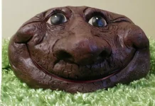 Ростовчанина оштрафовали за эмодзи 💩какашки в МАХ