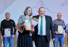 В Камне-на-Оби отметили День леса и деревоперерабатывающей промышленности. Вести Алтай